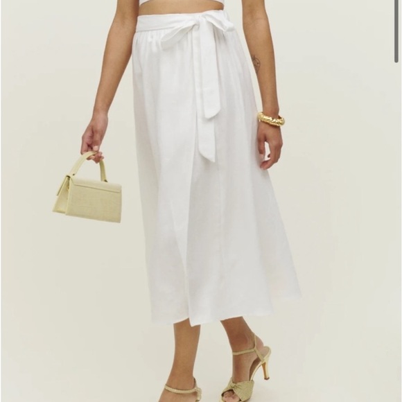 Reformation Dresses & Skirts - Reformation linen skirt